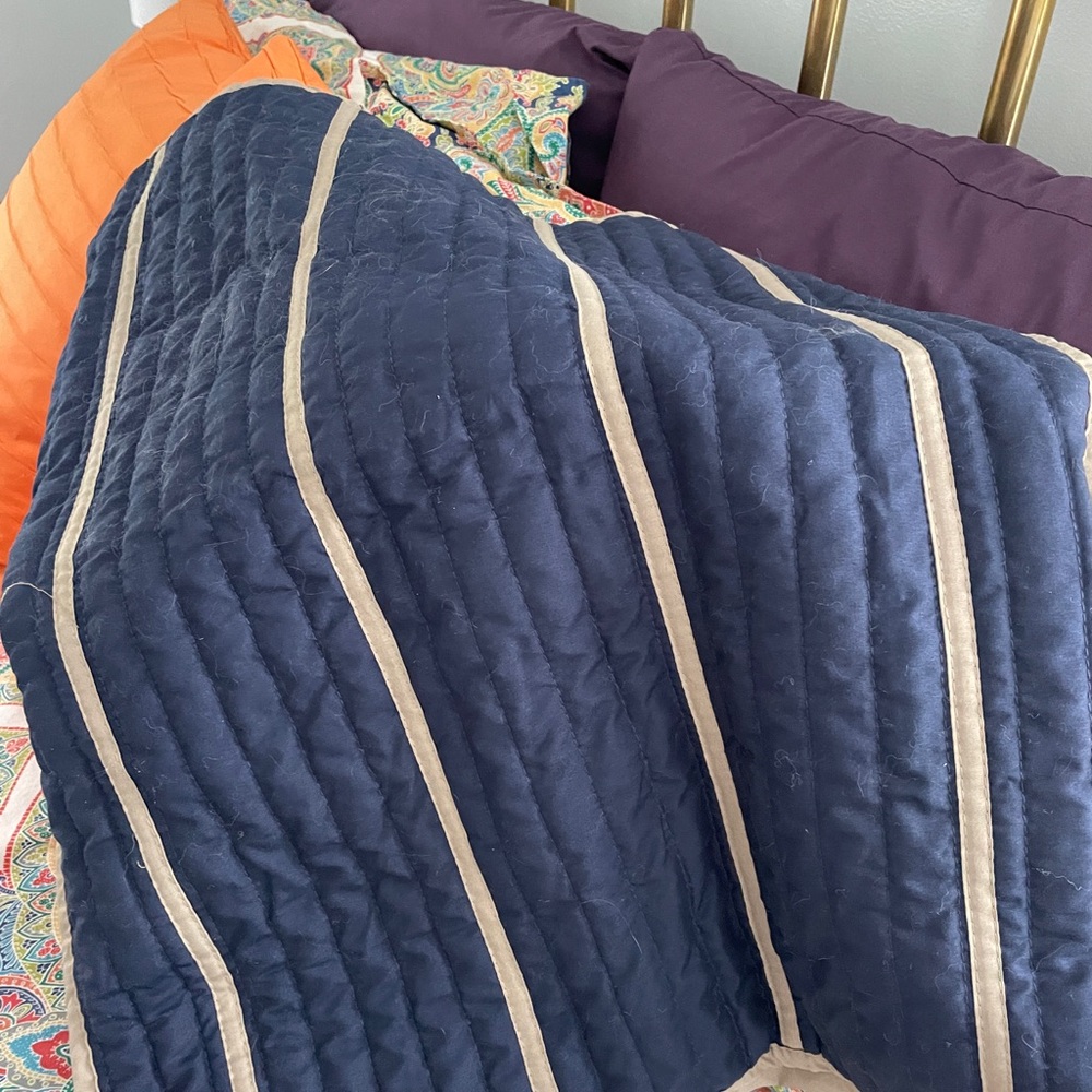 Quilt - Picture 4 of 6